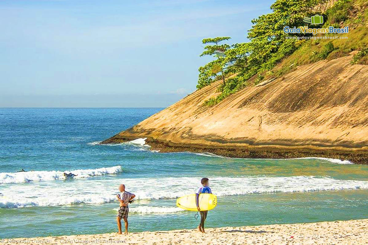 Surf Guide to Recreio dos Bandeirantes: Tides, Best Spots & What to Expect from Your Lesson